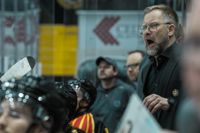 Mikko Manner kommer att träna Brynäs också nästa säsong. Klubben och han skrev under ett fortsättningskontrakt i december.