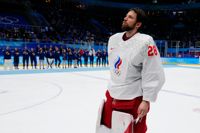 Ivan Fedotov, målvakt för Rysslands olympiska kommitté, efter att ryssarna förlorat mot Finland i OS-finalen i herrarnas ishockey i Peking.