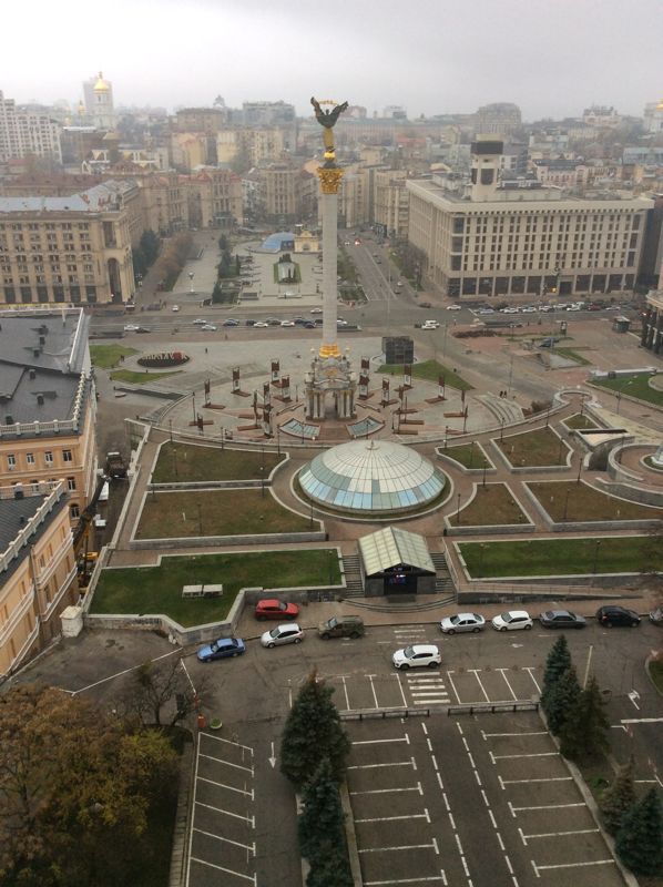 Majdan i absoluta centrum av Kiev.
