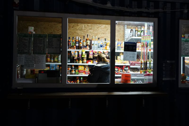 Ukraina lärde mig en sak: tala med den som jobbar i en kiosk.