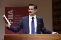 Tvärsäkra yttranden väcker intresse, men skaver ibland mot den vetenskapliga trovärdigheten, skriver Janne Strang utifrån debattstormen kring Mika Aaltola.