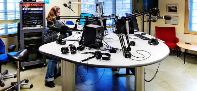 De regionala nyhetssändningarna på Svenska Yle läggs om. På bilden Yle Östnylands studio i Borgå. Arkivbild.