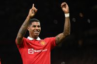 Marcus Rashford gjorde sitt 100:e mål för Manchester United i oktober 2022 och firade så här.