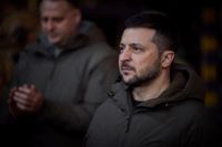 Ukrainas president Volodymyr Zelenskyj lovar frihet i sin julhälsning till folket. Bild från tidigare i veckan då han besökte Bachmut.