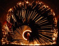 Nyår i Pojo firas i år med eldshow och musikframträdande.
