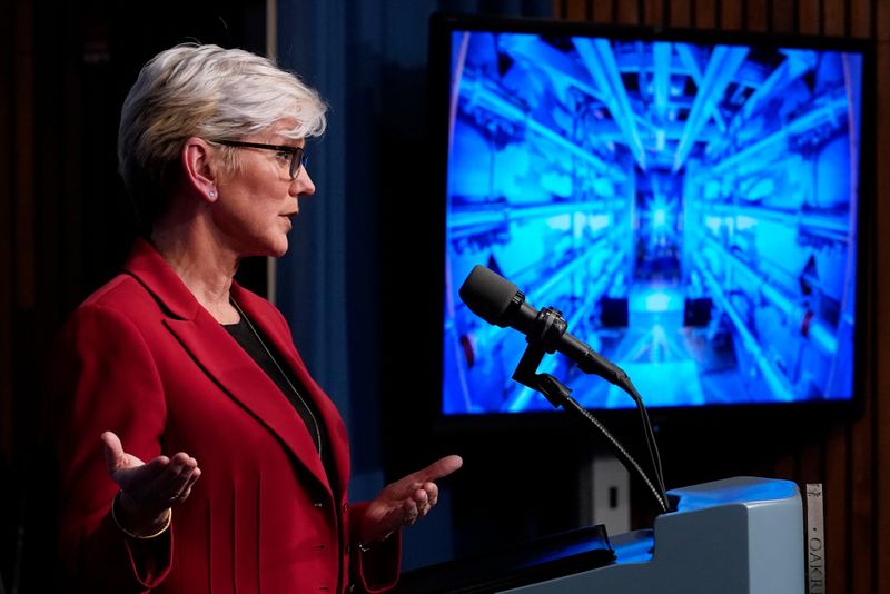 USA:s energiminister Jennifer Granholm beskriver de senaste framstegen inom fusionsforskningen som ett ”historiskt genombrott”.