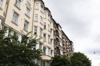 Dyra stadsdelar som Ulrikasborg, Skatudden och Bortre Tölö hör till de områden i Helsingfors där bostadspriserna fallit mest på ett år.