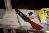 Så här ser ett AK 47 stormgevär ut.