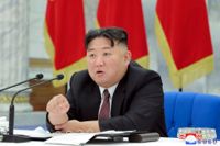 Nordkoreas ledare Kim Jong Un talade under det styrande Arbetarpartiets kongress och uppmanade till att stärka landets militära makt.