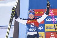Kerttu Niskanen steg till andra plats i jaktstarten i Tour de Ski.