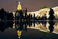 Nyårsfirande i centrala Sankt Petersburg under veckoslutet.