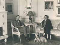 År 1936. Lars Eric och Sylvia Krogius hemma på Bergmansgatan 11.