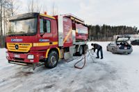 VATTENUTDELNING. Rent vatten delades ut från tankbilar i början av januari.