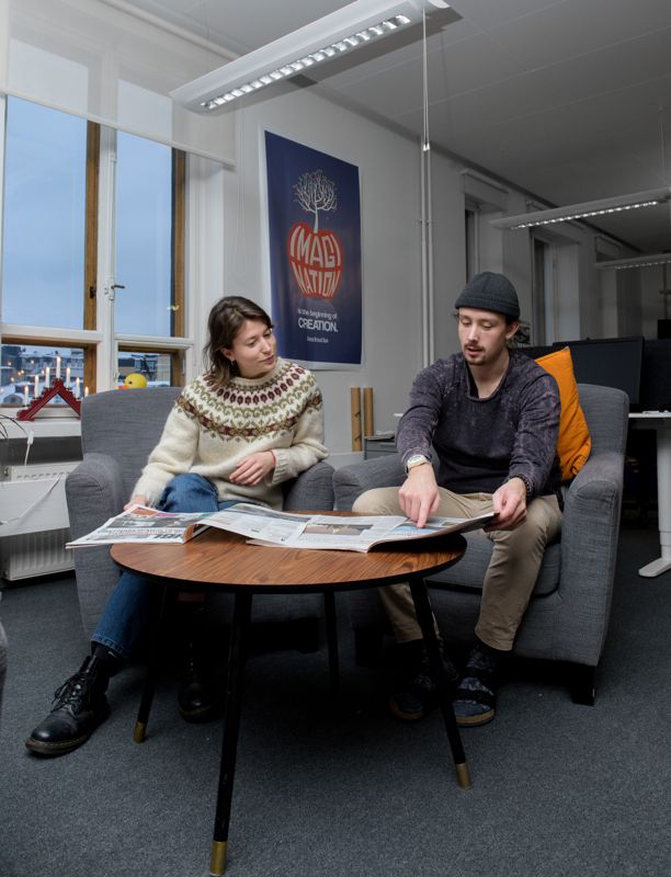 Anna Korkman och Bille Sirén välkomnar nya kollegor sommaren 2023.