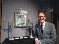 FINSKÄTTAD. Timo Koopman, antikhandlare i London, kan allt om silver.