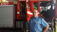 SNART PENSIONÄR. Leif Ekholm går officiellt i pension den första oktober. I går fredag inledde han sitt sista arbetspass som brandmästare vid Räddningsverket för Östra Nyland.