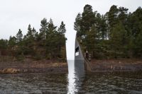 Memory wound. I Jonas Dahlbergs vinnande förslag till minnesmärke över offren på Utøya skärs ett snitt genom urberget.