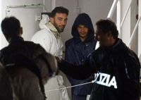 Den dömde kaptenen Mohammed Ali Malek   uppges vara den andra personen från vänster på bilden, i ljus overall.