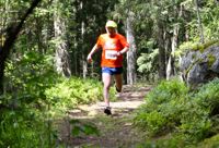 KLAR ETTA. Trots en liten bom i början av loppet var Antti Niinikoski två minuter snabbare än närmaste konkurrent i Hercules Trail Run.