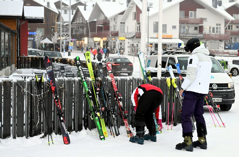 Skidorter i norra Finland är populära under sportlovet och Finnair har sålt bra med flygresor till Kittilä, Ivalo och Rovaniemi. Den som vill ta med egna skidor exempelvis till Levi bör boka plats för extra bagage på flyget i föräg.