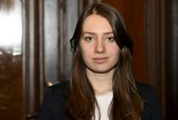 Julia Ståhle hoppar av förhandlingarna. Hon säger att hon tror att hon får stöd för sitt beslut.