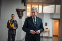 ”Jag ser ingen omedelbar risk just nu, det är lugnare kring vår gräns än någonsin. Jag tror att det är stilla därför att Ryssland inte har råd att hålla det på något annat vis”, säger Sauli Niinistö.