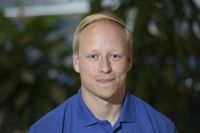 Dickentränaren Ken Sirenius ser att laget utvecklas från match till match.