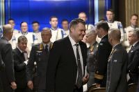 Försvarsminister Mikko Savola talade på den 243:e upplagan av Finlands försvarskursen på måndagen.