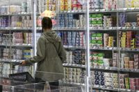 Inflationen sjunker totalt sett, men den så kallade kärninflationen oroar ekonomer.