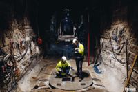 Om ett år är det meningen att slutförvaret för högaktivt kärnavfall, Onkalo, ska vara färdigt i Euraåminne. Arbetet i avfallsgrottan pågår för fullt.