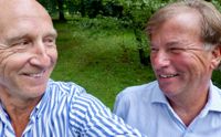 Stefan Lundberg, t.v., och Staffan Bruun blir ibland uppringda av politiker om programmet Fritt fram. Men inte av den anledning som man kunde tro.