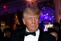 USA:s förre president Donald Trump får åter använda Facebook och Instagram. Arkivbild.