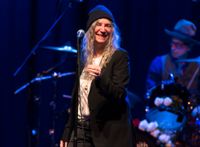 Patti Smith uppträder med sitt band på Kulturhuset i Helsingfors den 11 och 12 juni i sommar. Bilden tagen på en konsert i Philadelphia 2019.