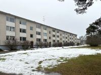 I de nyförvärvade höghusen i Lappvik finns det lediga bostäder och kunde därför vara ett alternativ för att inkvartera flyktingar i.