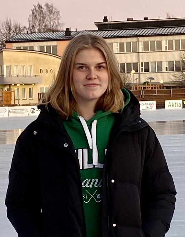 Kiia Paljakka bytte ishockey till bandy, ett val hon inte ångrar.