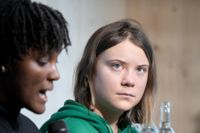 Klimataktivisterna Greta Thunberg och Vanessa Nakate har nu båda nominerats till Nobels fredspris. Bilden är från en presskonferens vid Världsekonomiskt forum i Davos, Schweiz, tidigare i januari.