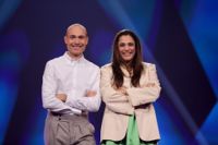 Jesper Rönndahl och Farah Abadi leder de sex direktsändningarna av Melodifestivalen.