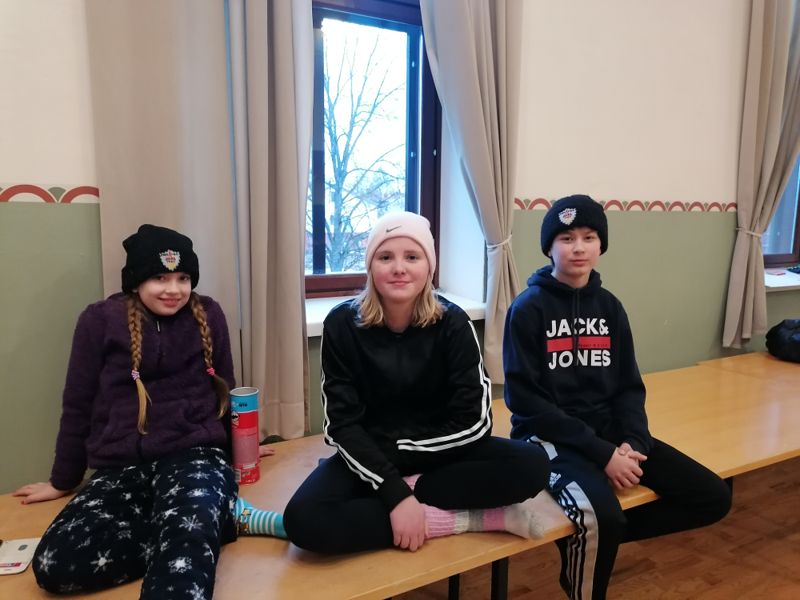 Cecilia Grönroos, Ewelina Holmberg och Felix Wernér deltog i nattövningen.