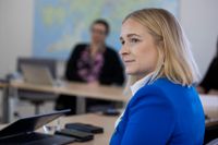 Anita Westerholm är oroad och upprörd över att det kommit starka signaler om att den språkliga servicen försämrats inom vård och omsorg.