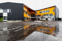 Personalen i Sipoonjoki enhetsskola i skolcentret Nickby hjärta vill ha kvar strumpskolan.