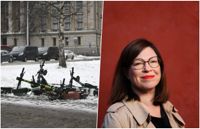 Elsparkcyklar i en snöhög i november i fjol. Anni Sinnemäki (Gröna) är den biträdande borgmästare som har ansvar för stadsmiljön.