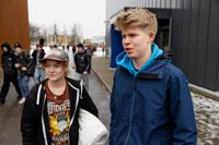 Mary Granqvist och Lukas Jansson tror att ingen som går i skolan har kunnat missa oroligheterna.
