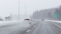 Motorvägstrafiken in mot Helsingfors går långsammare än vanligt på lördag morgon, det av två skäl. Arkivbild.