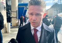 Sveriges försvarsminister Pål Jonson (M) i München.
