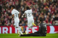Alisson Becker deppar efter Real Madrids 2–2-mål.
