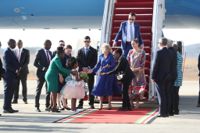 USA:s presidentfru Jill Biden (mitten) besöker Kenya under tre dagar.