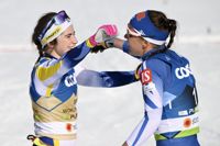 Kerttu Niskanen gratulerade vinnaren Ebba Andersson.