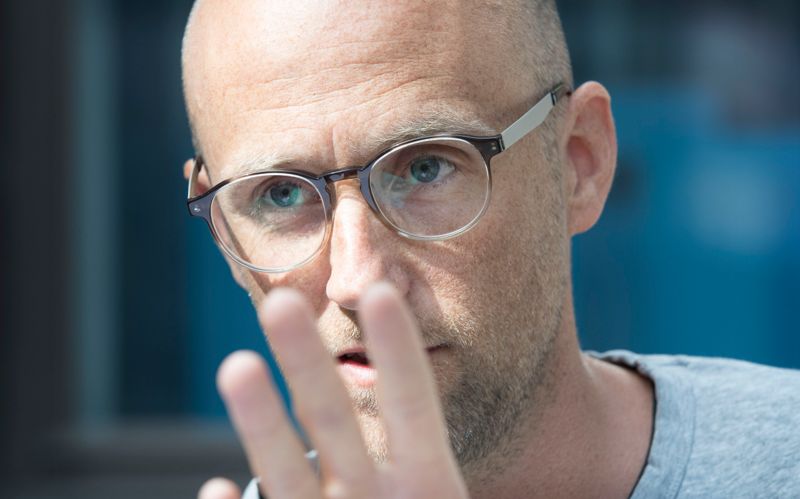 "Alla som i Sverige engagerar sig i fredsfrågan blir förr eller senare kallade för Putinagenter", anser initiativtagaren till fredslägret Åland 17, Pelle Sunvisson.