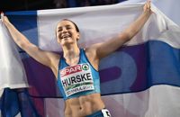 Reetta Hurske firade EM-guld i inomhus-EM i Istanbul.