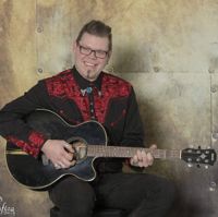 Christian Vesterqvist är en av de artister som bjuder på nostalgikväll på Tryckeriteatern.